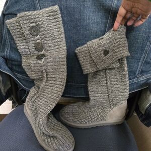 UGGCardi II classic grey  knit tall boot size 7